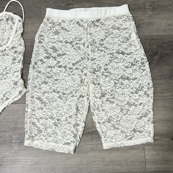 Matching sets - Picture 3 of 8